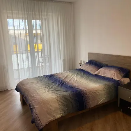 Nicandre Апартаменти Брашов